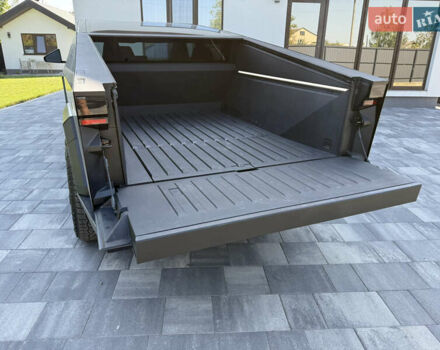Черный Тесла Cybertruck, объемом двигателя 0 л и пробегом 1 тыс. км за 89900 $, фото 8 на Automoto.ua