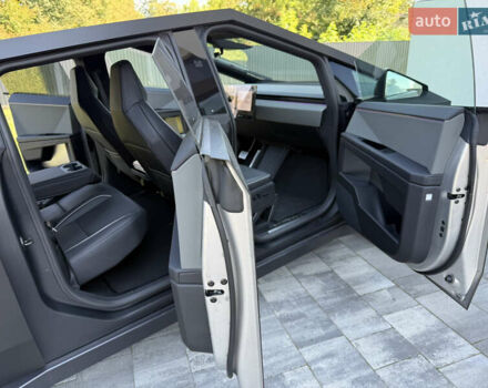 Черный Тесла Cybertruck, объемом двигателя 0 л и пробегом 1 тыс. км за 89900 $, фото 7 на Automoto.ua