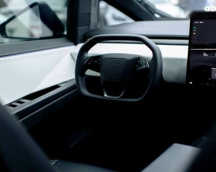 Тесла Cybertruck 2024 в Виннице на Automoto.ua Тесла Cybertruck, объемом двигателя 0 л и пробегом 13 тыс. км за 99000 $, фото 17 на Automoto.ua