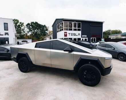 Тесла Cybertruck 2024 в Виннице на Automoto.ua Тесла Cybertruck, объемом двигателя 0 л и пробегом 13 тыс. км за 99000 $, фото 3 на Automoto.ua
