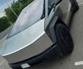 Серый Тесла Cybertruck, объемом двигателя 0 л и пробегом 6 тыс. км за 89500 $, фото 13 на Automoto.ua