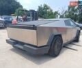 Серый Тесла Cybertruck, объемом двигателя 0 л и пробегом 30 тыс. км за 77777 $, фото 6 на Automoto.ua