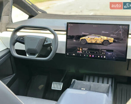 Серый Тесла Cybertruck, объемом двигателя 0 л и пробегом 6 тыс. км за 109900 $, фото 9 на Automoto.ua