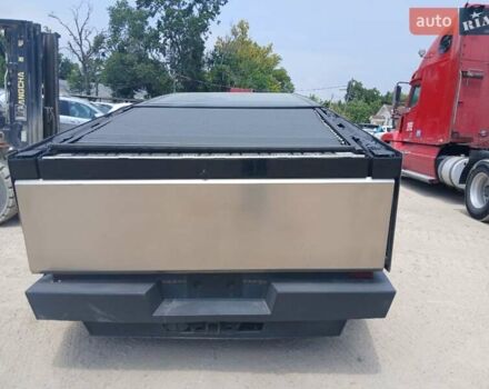 Серый Тесла Cybertruck, объемом двигателя 0 л и пробегом 30 тыс. км за 77777 $, фото 10 на Automoto.ua