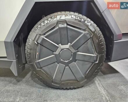 Сірий Тесла Cybertruck, об'ємом двигуна 0 л та пробігом 2 тис. км за 194999 $, фото 55 на Automoto.ua