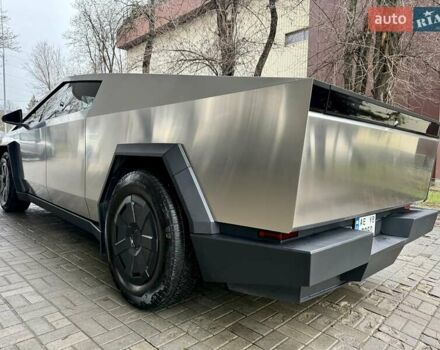 Сірий Тесла Cybertruck, об'ємом двигуна 0 л та пробігом 3 тис. км за 104800 $, фото 16 на Automoto.ua