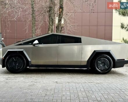 Сірий Тесла Cybertruck, об'ємом двигуна 0 л та пробігом 3 тис. км за 104800 $, фото 17 на Automoto.ua