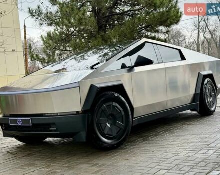 Сірий Тесла Cybertruck, об'ємом двигуна 0 л та пробігом 3 тис. км за 104800 $, фото 1 на Automoto.ua