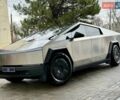 Сірий Тесла Cybertruck, об'ємом двигуна 0 л та пробігом 3 тис. км за 104800 $, фото 1 на Automoto.ua