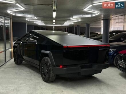 Серый Тесла Cybertruck, объемом двигателя 0 л и пробегом 2 тыс. км за 89000 $, фото 1 на Automoto.ua