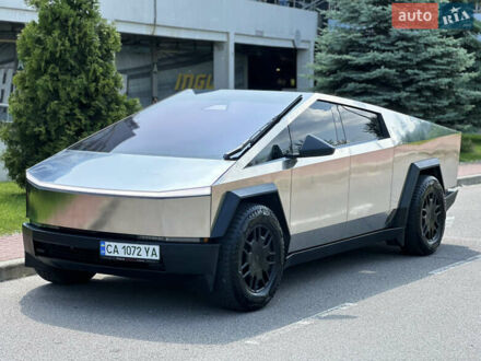 Серый Тесла Cybertruck, объемом двигателя 0 л и пробегом 6 тыс. км за 109900 $, фото 1 на Automoto.ua