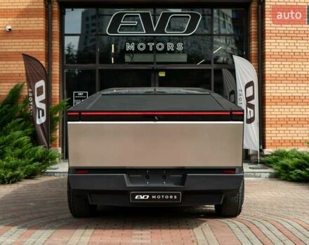 Зеленый Тесла Cybertruck, объемом двигателя 0 л и пробегом 1 тыс. км за 125000 $, фото 5 на Automoto.ua