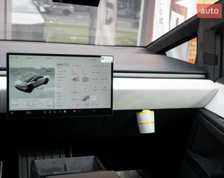 Зеленый Тесла Cybertruck, объемом двигателя 0 л и пробегом 1 тыс. км за 125000 $, фото 28 на Automoto.ua