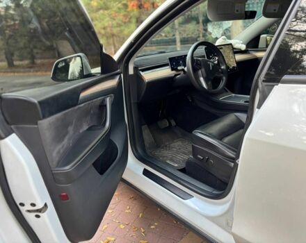 Белый Тесла Другая, объемом двигателя 0 л и пробегом 93 тыс. км за 21000 $, фото 1 на Automoto.ua