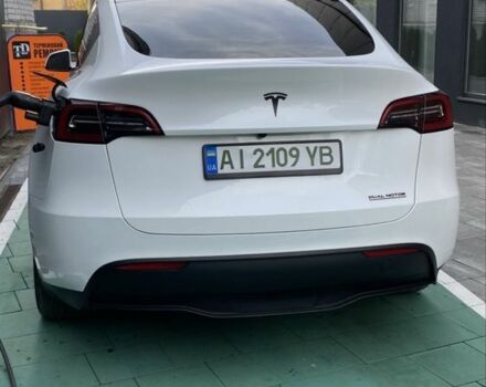 Белый Тесла Другая, объемом двигателя 0 л и пробегом 42 тыс. км за 29998 $, фото 2 на Automoto.ua