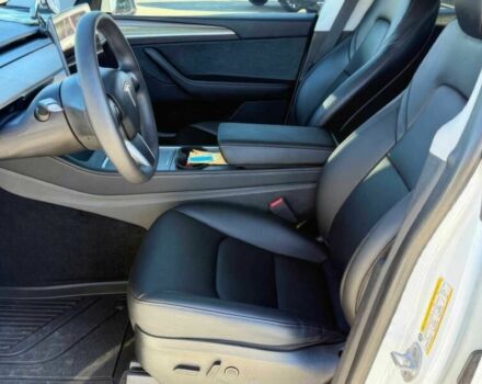 Белый Тесла Другая, объемом двигателя 0 л и пробегом 18 тыс. км за 23500 $, фото 10 на Automoto.ua