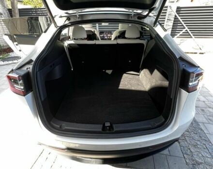 Белый Тесла Другая, объемом двигателя 0 л и пробегом 64 тыс. км за 27500 $, фото 6 на Automoto.ua