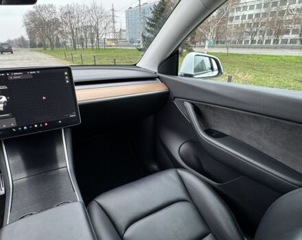 Белый Тесла Другая, объемом двигателя 0 л и пробегом 77 тыс. км за 25000 $, фото 13 на Automoto.ua