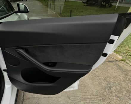 Белый Тесла Другая, объемом двигателя 0 л и пробегом 77 тыс. км за 25000 $, фото 15 на Automoto.ua