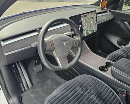 Тесла Другая 2021 в Тернополе на Automoto.ua Белый Тесла Другая, объемом двигателя 0 л и пробегом 75 тыс. км за 23500 $, фото 5 на Automoto.ua