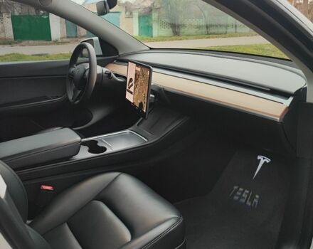 Белый Тесла Другая, объемом двигателя 0 л и пробегом 59 тыс. км за 25900 $, фото 6 на Automoto.ua