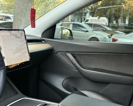 Тесла Інша 2021 у Миколаєві на Automoto.ua Білий Тесла Інша, об'ємом двигуна 0 л та пробігом 80 тис. км за 24999 $, фото 20 на Automoto.ua
