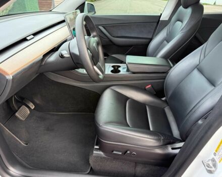 Тесла Другая 2021 в Киеве на Automoto.ua Белый Тесла Другая, объемом двигателя 0 л и пробегом 79 тыс. км за 24700 $, фото 13 на Automoto.ua