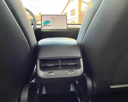 Тесла Другая 2021 в Киеве на Automoto.ua Белый Тесла Другая, объемом двигателя 0 л и пробегом 79 тыс. км за 24700 $, фото 21 на Automoto.ua