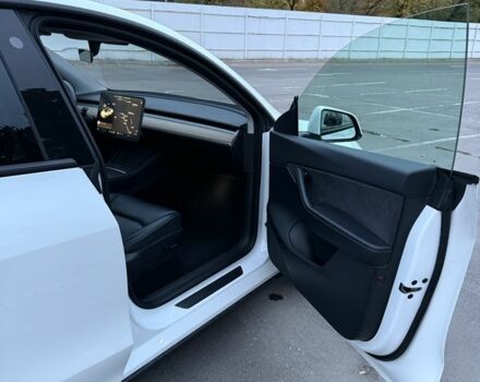 Тесла Другая 2021 в Кременчуге на Automoto.ua Белый Тесла Другая, объемом двигателя 0 л и пробегом 88 тыс. км за 24000 $, фото 3 на Automoto.ua