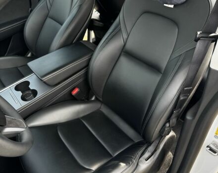 Белый Тесла Другая, объемом двигателя 0 л и пробегом 92 тыс. км за 28000 $, фото 11 на Automoto.ua