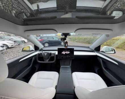 Белый Тесла Другая, объемом двигателя 0 л и пробегом 62 тыс. км за 27400 $, фото 3 на Automoto.ua