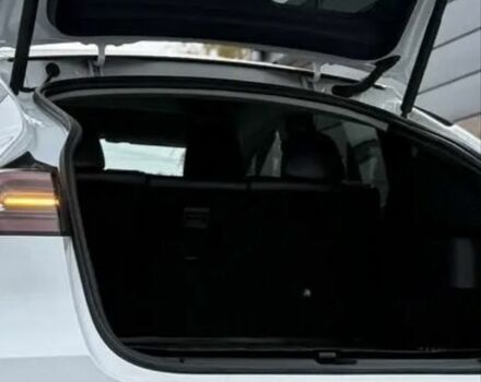 Белый Тесла Другая, объемом двигателя 0 л и пробегом 83 тыс. км за 21500 $, фото 14 на Automoto.ua