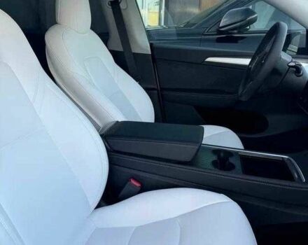 Белый Тесла Другая, объемом двигателя 0 л и пробегом 58 тыс. км за 24300 $, фото 4 на Automoto.ua