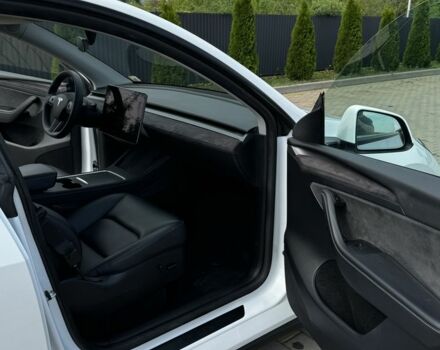 Белый Тесла Другая, объемом двигателя 0 л и пробегом 92 тыс. км за 28000 $, фото 15 на Automoto.ua