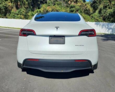 Белый Тесла Другая, объемом двигателя 0 л и пробегом 20 тыс. км за 22100 $, фото 5 на Automoto.ua