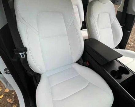 Белый Тесла Другая, объемом двигателя 0 л и пробегом 58 тыс. км за 24300 $, фото 5 на Automoto.ua