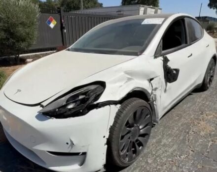 Тесла Другая 2022 в Запорожье на Automoto.ua Белый Тесла Другая, объемом двигателя 0 л и пробегом 57 тыс. км за 22300 $, фото 6 на Automoto.ua