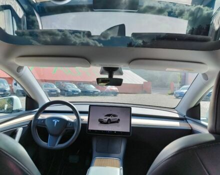 Белый Тесла Другая, объемом двигателя 0 л и пробегом 130 тыс. км за 32762 $, фото 5 на Automoto.ua