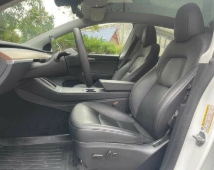 Белый Тесла Другая, объемом двигателя 0 л и пробегом 28 тыс. км за 15000 $, фото 7 на Automoto.ua