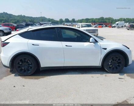 Белый Тесла Другая, объемом двигателя 0 л и пробегом 30 тыс. км за 20000 $, фото 7 на Automoto.ua