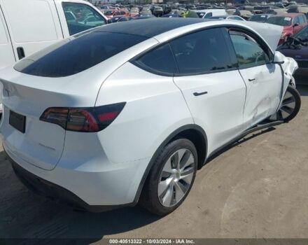 Белый Тесла Другая, объемом двигателя 0 л и пробегом 24 тыс. км за 29000 $, фото 21 на Automoto.ua