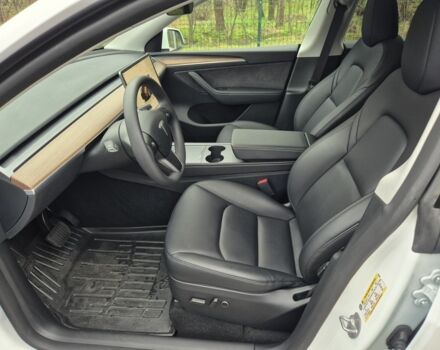 Белый Тесла Другая, объемом двигателя 0 л и пробегом 26 тыс. км за 25500 $, фото 5 на Automoto.ua