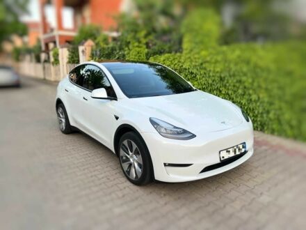 Белый Тесла Другая, объемом двигателя 0 л и пробегом 60 тыс. км за 24499 $, фото 1 на Automoto.ua