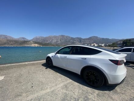 Тесла Другая 2021 в Броварах на Automoto.ua Белый Тесла Другая, объемом двигателя 0 л и пробегом 120 тыс. км за 32500 $, фото 1 на Automoto.ua