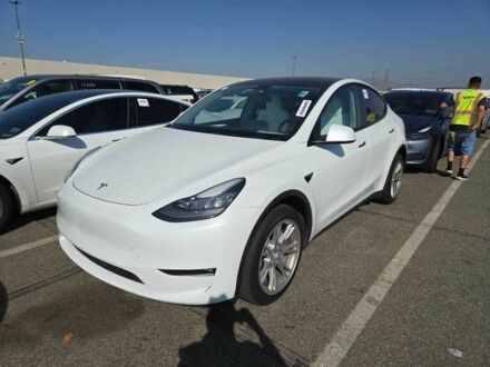 Белый Тесла Другая, объемом двигателя 0 л и пробегом 50 тыс. км за 15050 $, фото 1 на Automoto.ua