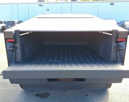 Черный Тесла Другая, объемом двигателя 0 л и пробегом 19 тыс. км за 45000 $, фото 7 на Automoto.ua