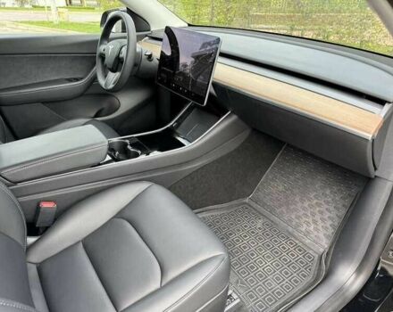 Черный Тесла Другая, объемом двигателя 0 л и пробегом 49 тыс. км за 18900 $, фото 11 на Automoto.ua