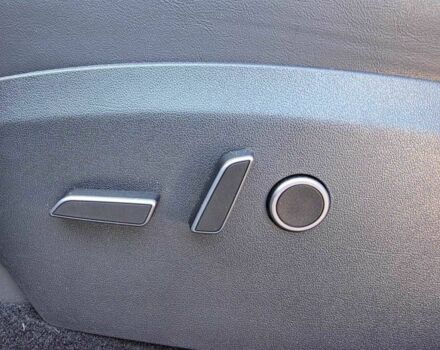 Черный Тесла Другая, объемом двигателя 0 л и пробегом 30 тыс. км за 29000 $, фото 8 на Automoto.ua