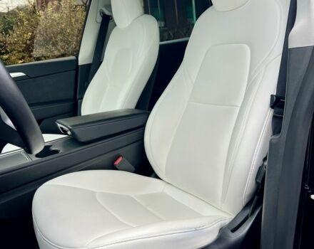 Черный Тесла Другая, объемом двигателя 0 л и пробегом 71 тыс. км за 24400 $, фото 16 на Automoto.ua