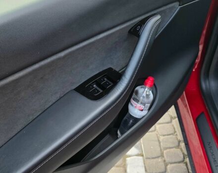 Красный Тесла Другая, объемом двигателя 0 л и пробегом 131 тыс. км за 22799 $, фото 13 на Automoto.ua